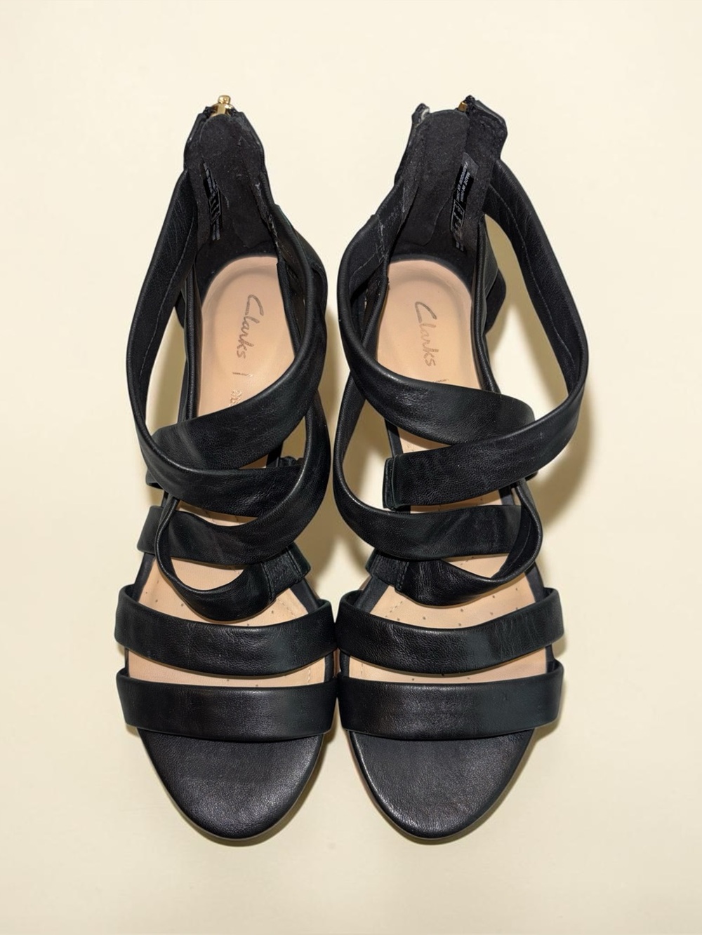 Clarks Heel Strappy Black Sandals size 8 Leather Shoes